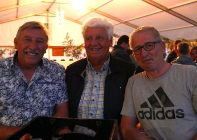 2025 Zelt schmücken (25)